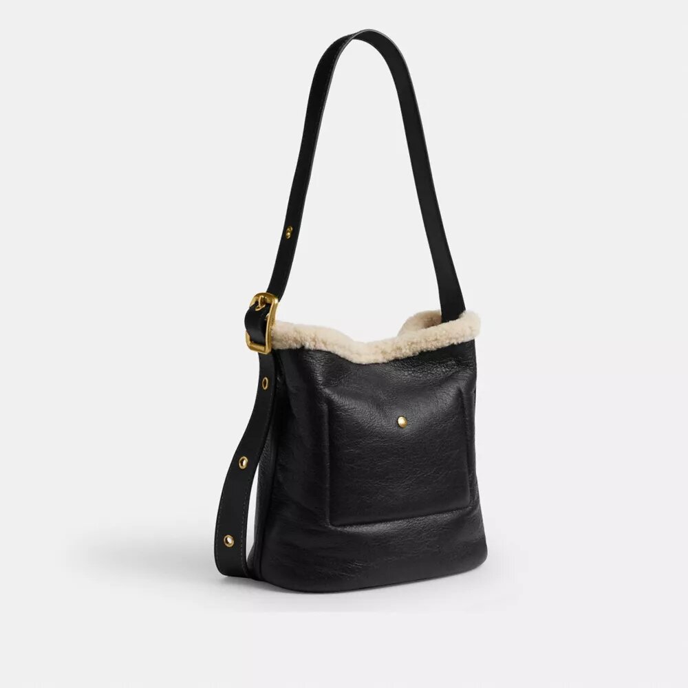 Bolso tipo cubo Bleecker de piel de oveja