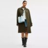 Bolso tipo cubo Rowan en Signature Canvas