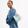 Bolso tipo cubo Rowan en Signature Canvas