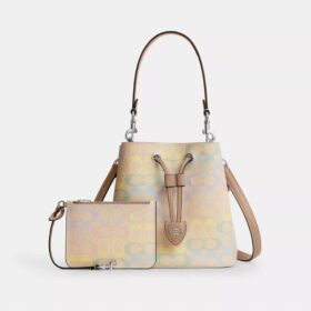 Bolso tipo cubo Rowan en Signature Canvas