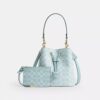 Bolso tipo cubo Rowan en Signature Canvas