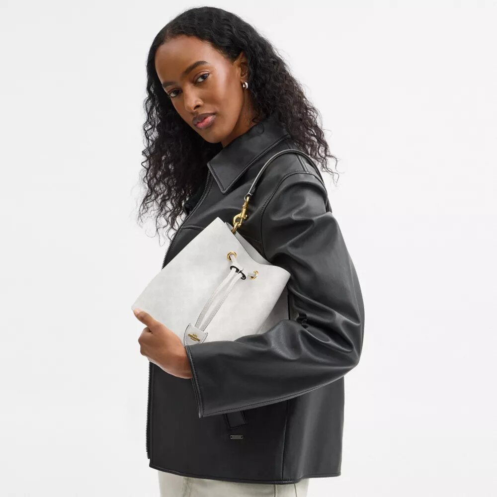 Bolso tipo cubo Rowan en Signature Canvas