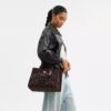 Bolso Tote tipo cargo con estampado de leopardo