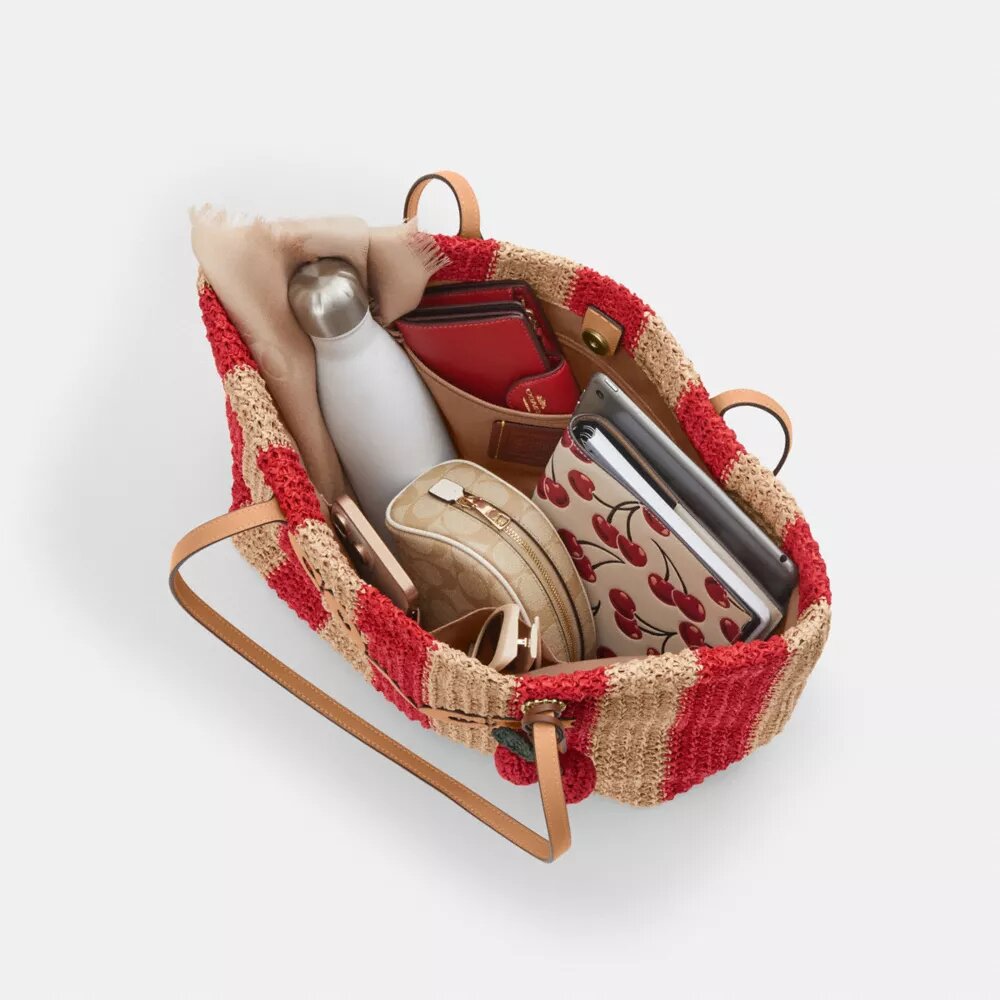 Bolso Tote urbano con rayas y Charms