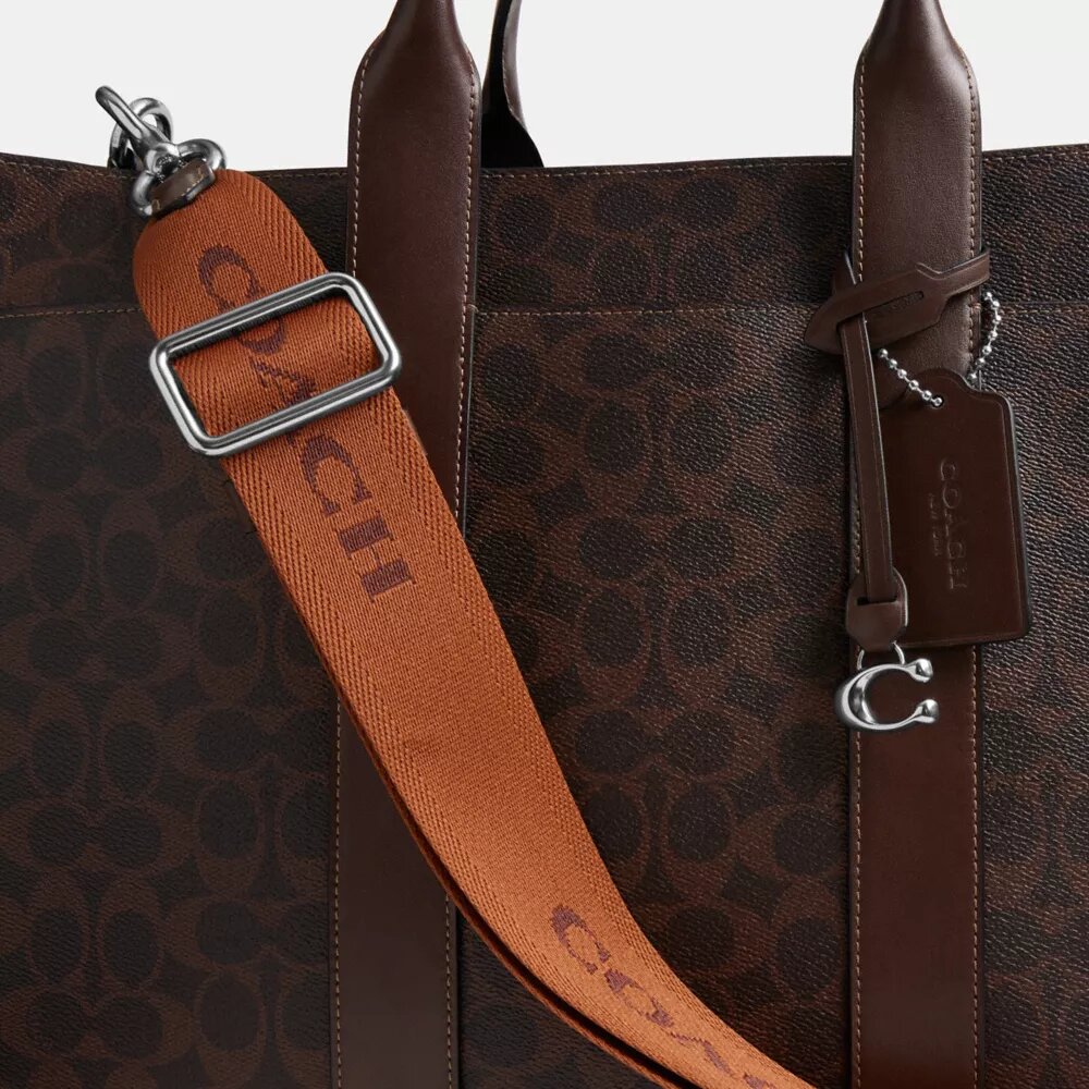 Bolso Wesley en Signature Canvas