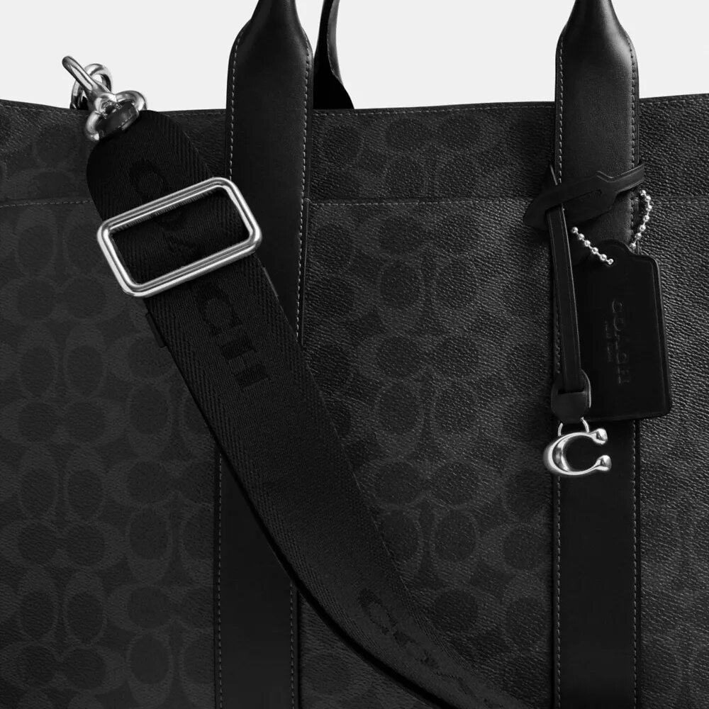Bolso Wesley en Signature Canvas