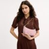 Bolsos de hombro Caitlin de algodón regenerativo con acolchado y Charms