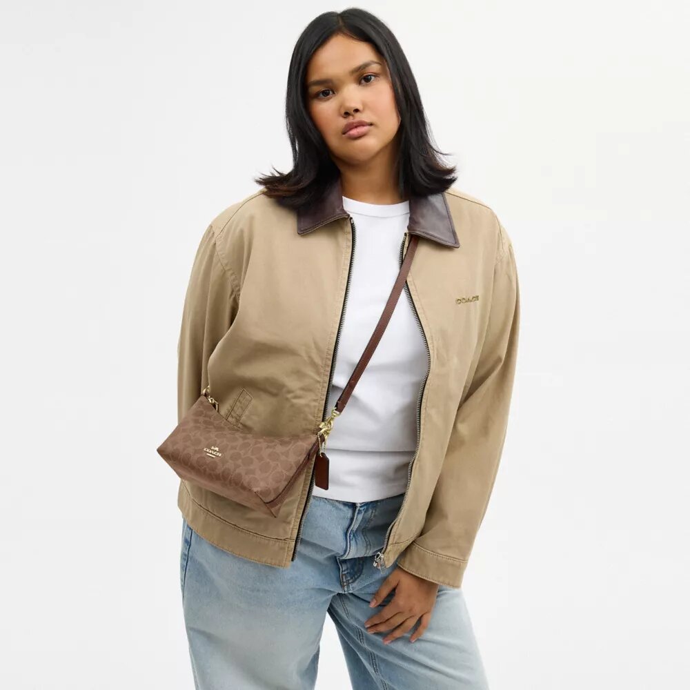 Bolsos de hombro Caitlin en Signature Canvas