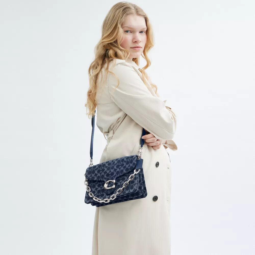Bolsos de hombro «Chain Tabby» en denim emblemático