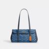 Bolsos de hombro con solapa Bridget en denim característico