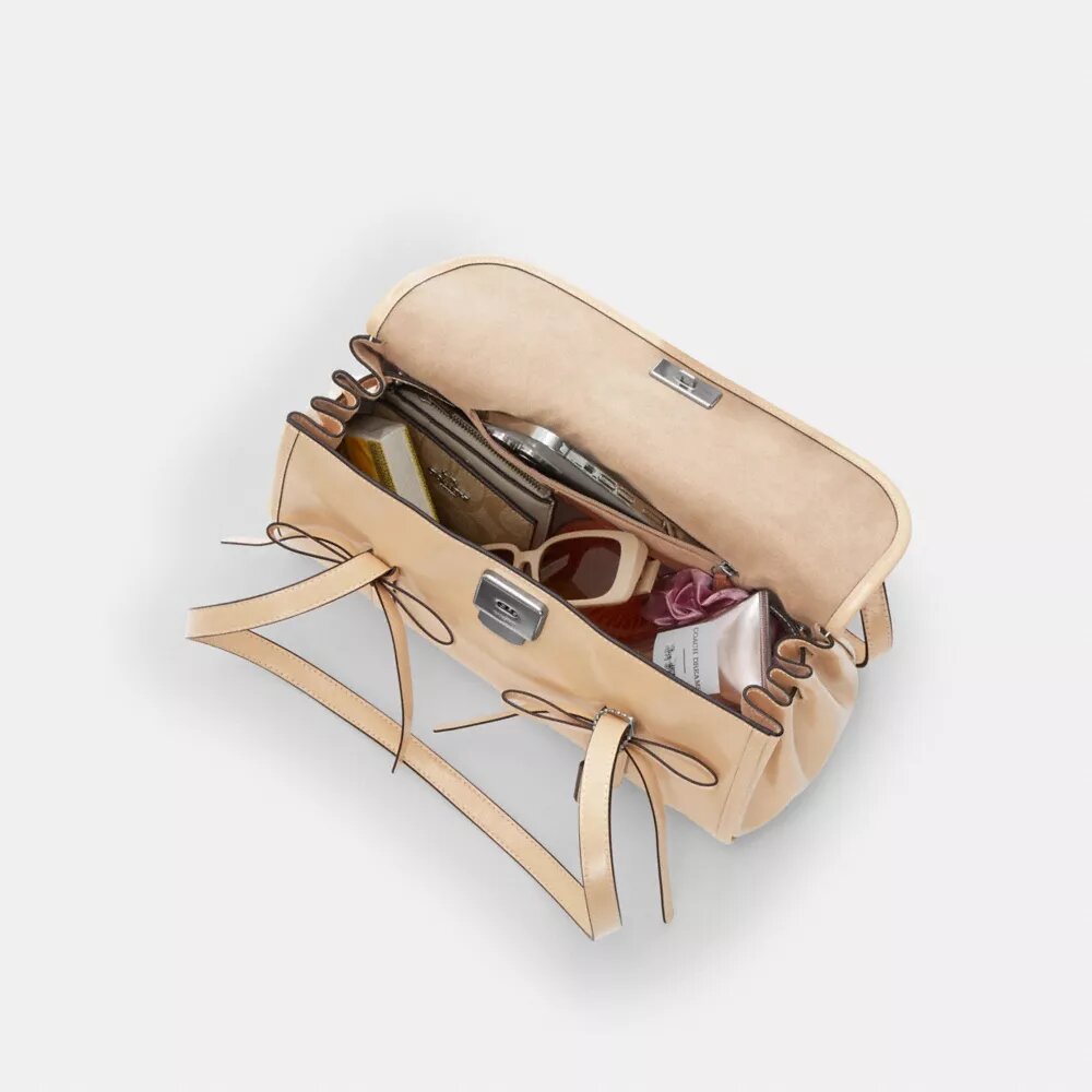 Bolsos de hombro con solapa y lazos «Bridget»