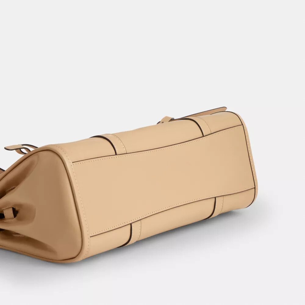 Bolsos de hombro con solapa y lazos «Bridget»