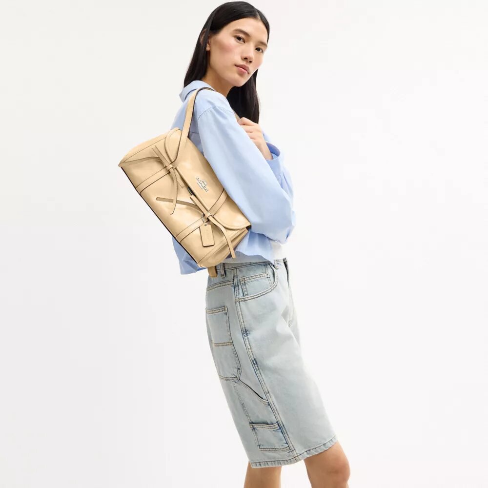 Bolsos de hombro con solapa y lazos «Bridget»