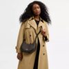 Bolsos de hombro Emily en Signature Canvas