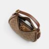 Bolsos de hombro Emily en Signature Canvas