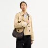 Bolsos de hombro Emily en Signature Canvas