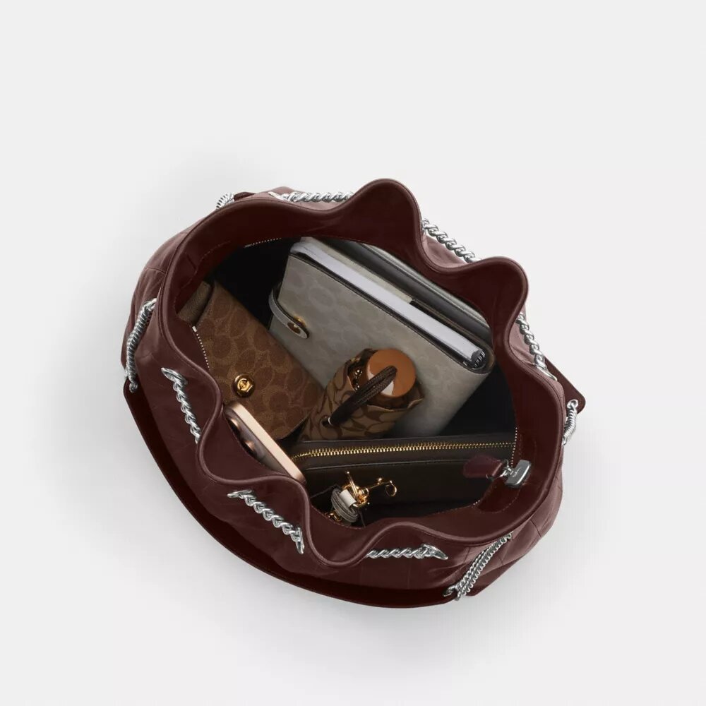 Bolsos de hombro grandes Evelyn con acolchado