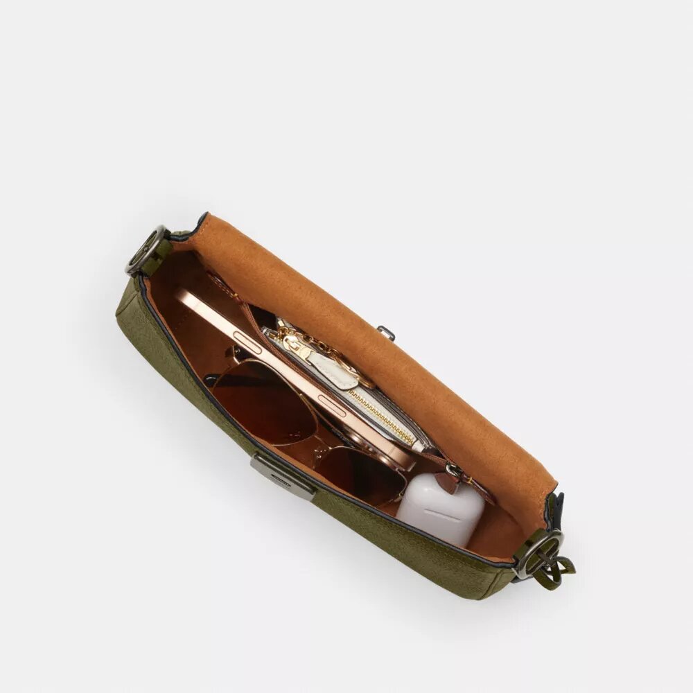 Bolsos de hombro pequeños con solapa Etta