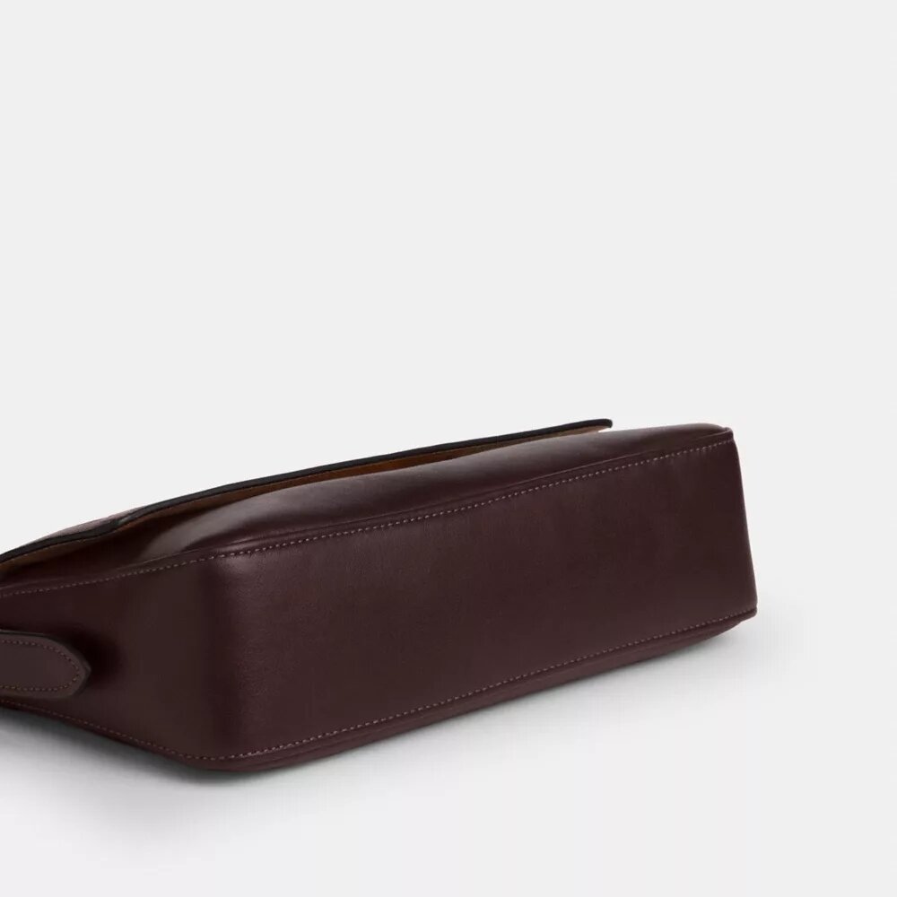 Bolsos de hombro pequeños con solapa Etta