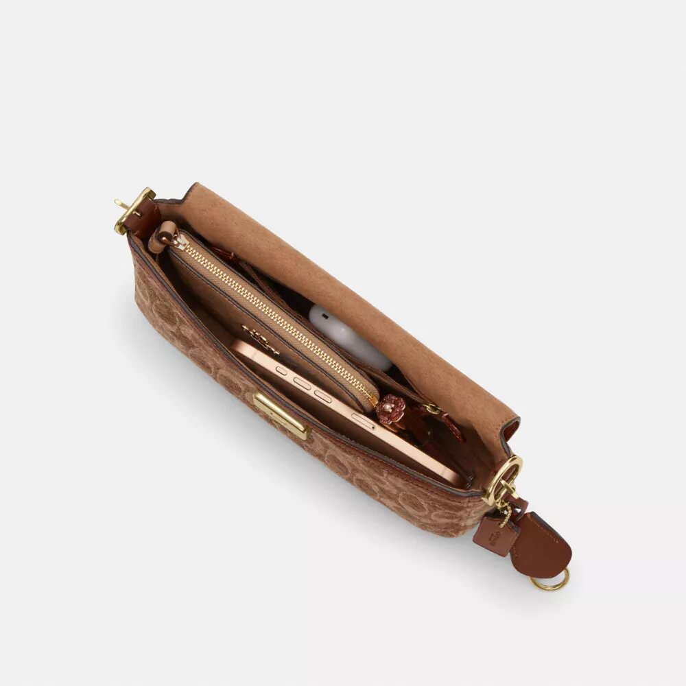 Bolsos de hombro pequeños con solapa Etta en chenilla exclusiva