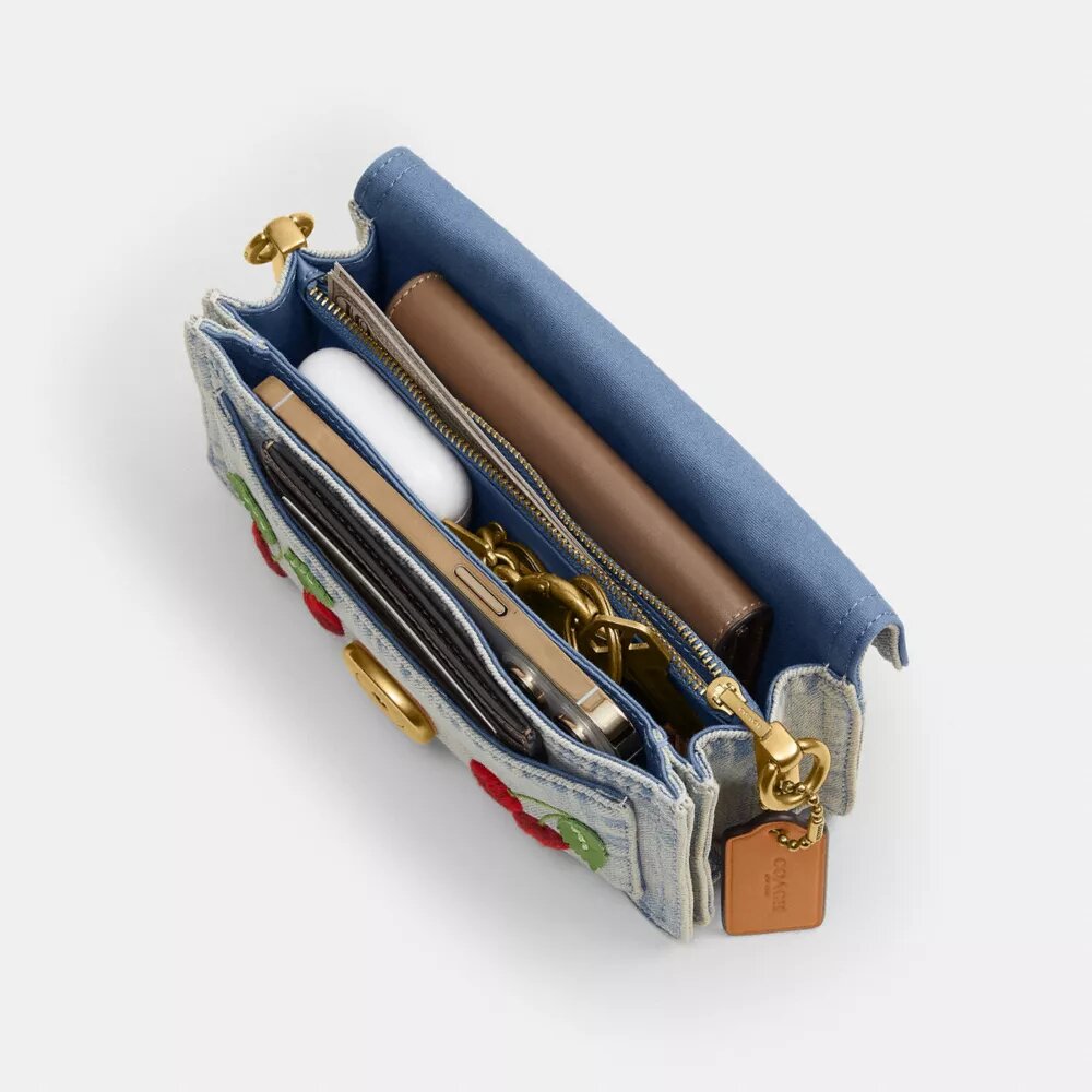 Bolsos de hombro Tabby 20 con bordado de cerezas