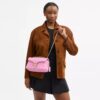Bolsos de hombro Tabby 26 con acolchado tipo almohada