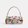 Bolsos de hombro Tabby 26 con bordado de cerezas