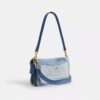 Bolsos de hombro Tabby 26 con patchwork de denim reciclado