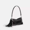 Bolsos de hombro Tabby 26 con remaches de estilo western