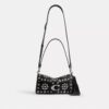 Bolsos de hombro Tabby 26 con remaches de estilo western