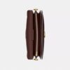 Bolsos de hombro Tabby de 26 pulgadas en Signature Canvas
