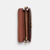 Bolsos de hombro Tabby de 26 pulgadas en Signature Canvas