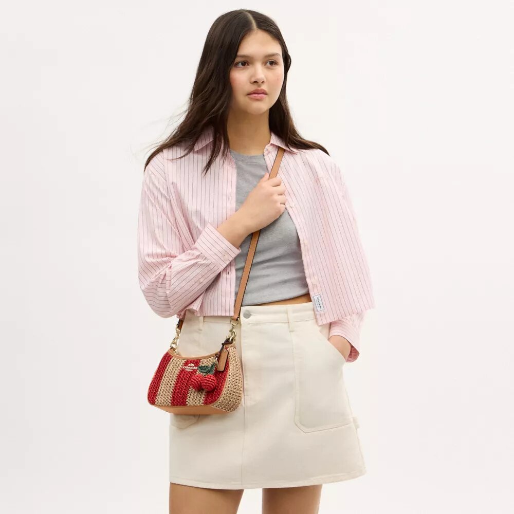 Bolsos de hombro Teri con rayas y colgante