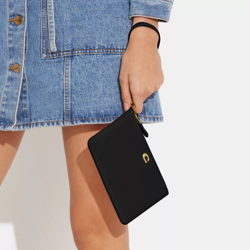 Bolsos de pulsera pequeños Essential