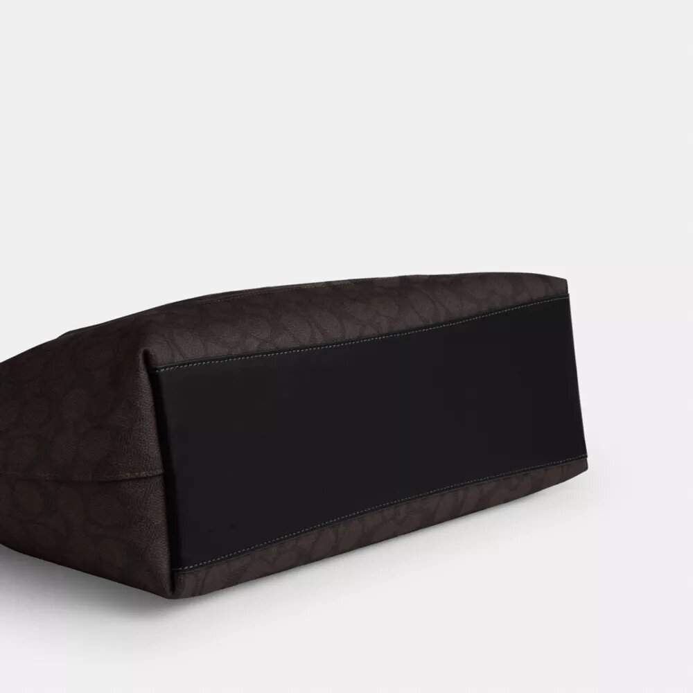 Bolsos Tote en Signature Canvas