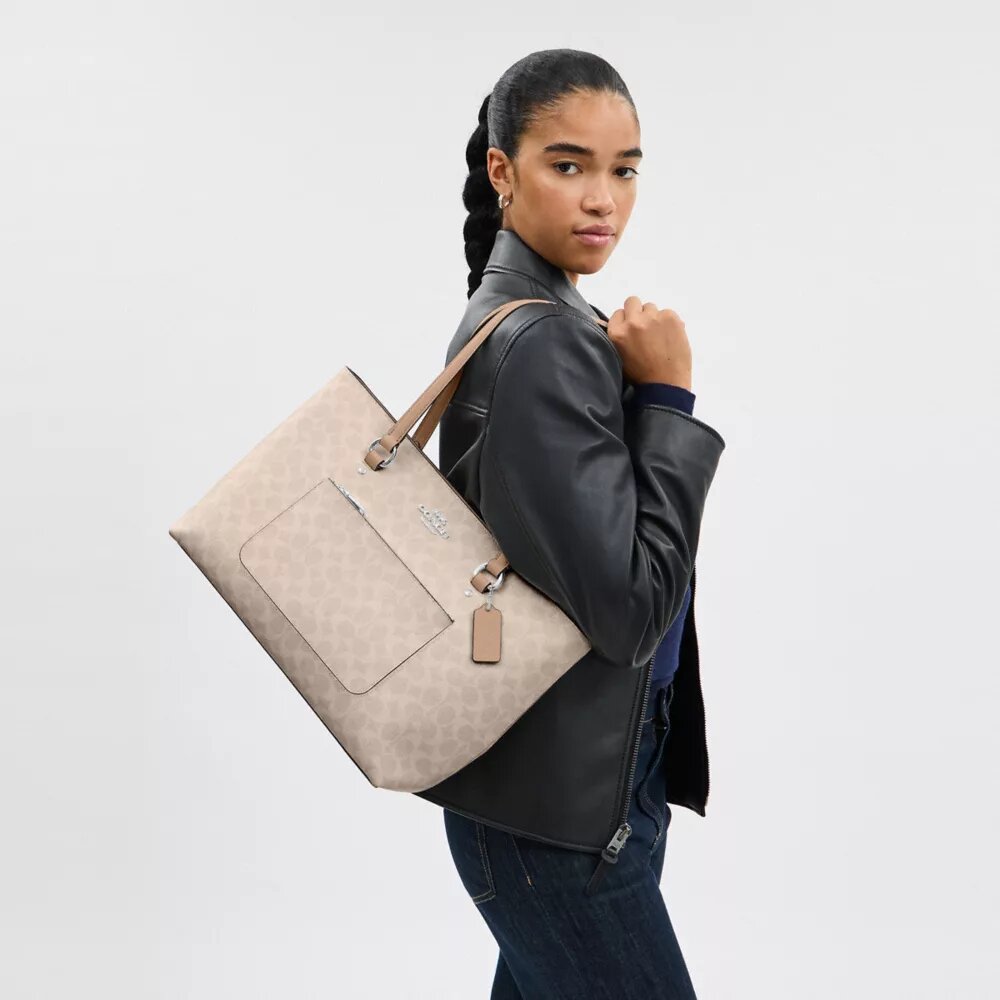 Bolsos Tote en Signature Canvas