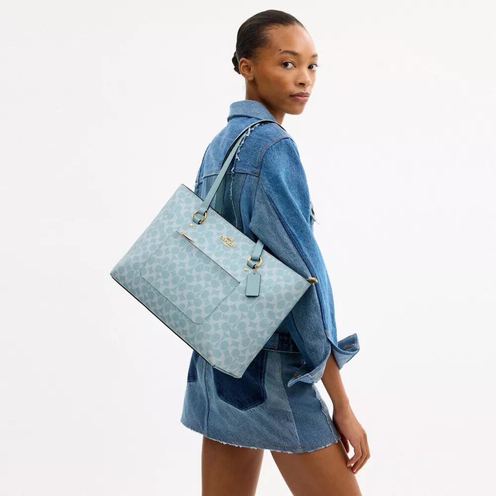 Bolsos Tote en Signature Canvas