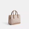 Bolsos Tote pequeño Maggie en Signature Canvas