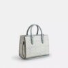 Bolsos Tote pequeño Maggie en Signature Canvas