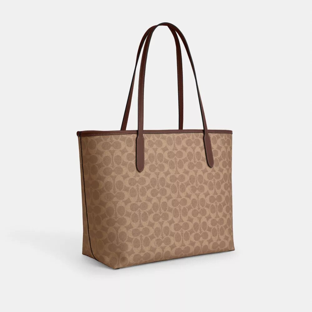 Bolsos Tote urbanos en Signature Canvas