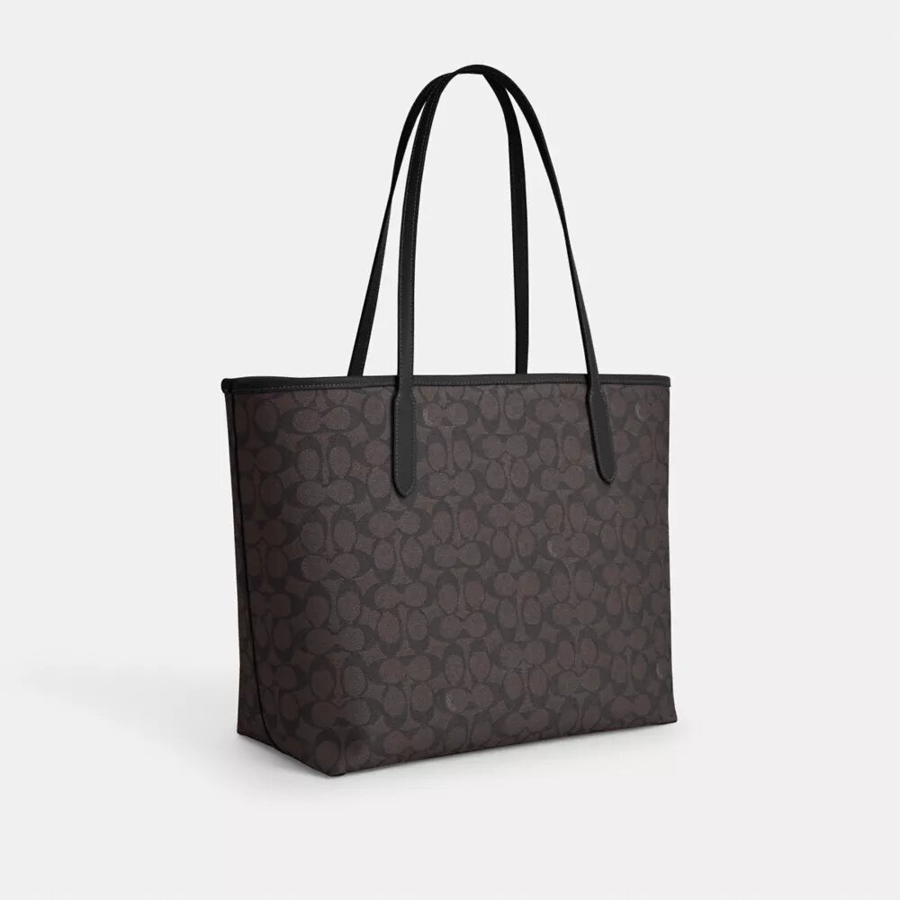 Bolsos Tote urbanos en Signature Canvas