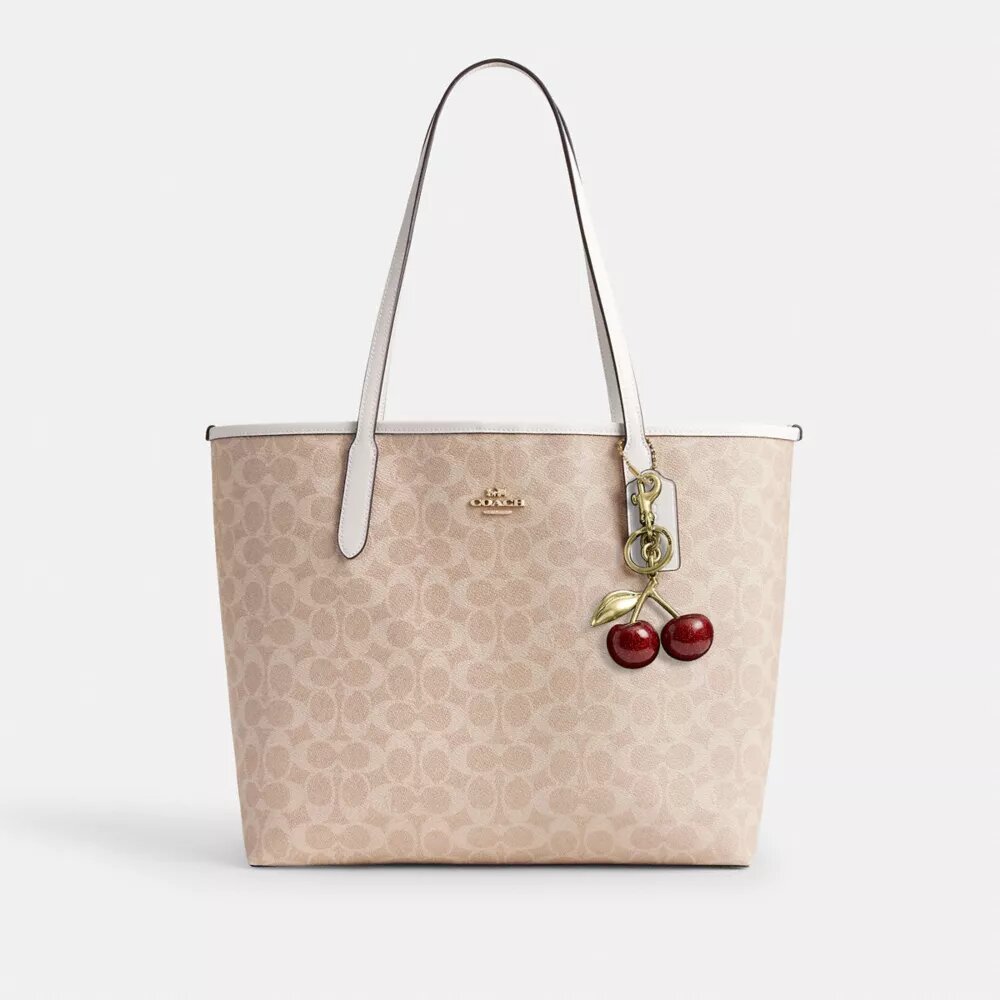 Bolsos Tote urbanos en Signature Canvas