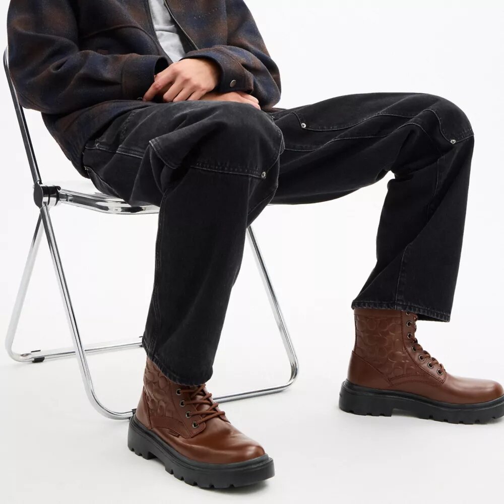 Botas militares en piel exclusiva