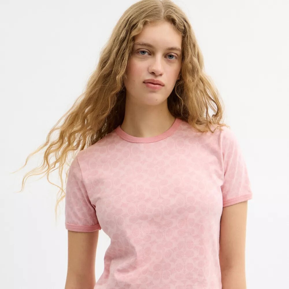 Camiseta con cuello de rayas, un clásico de la marca, en algodón orgánico