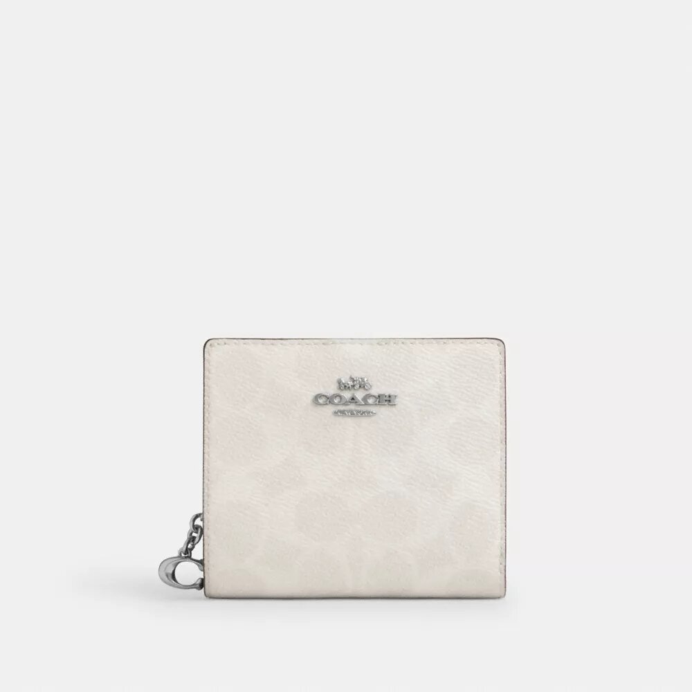 Cartera con cierre a presión en Signature Canvas