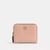 Cartera esencial con diseño en bloques de color