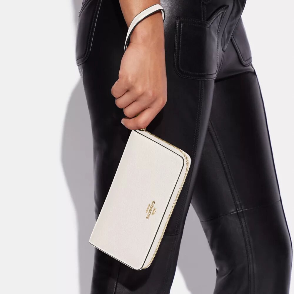 Cartera larga con cremallera envolvente