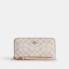Cartera larga con cremallera perimetral en Signature Canvas