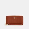 Cartera larga con cremallera y acolchado