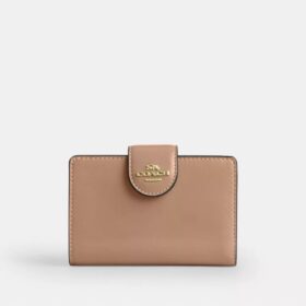 Cartera mediana con cremallera en la esquina